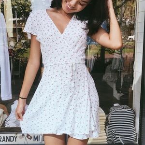 Brandy Melville Dresses - Brandy Melville Robbie Floral Wrap Dress Brandy Melville Dresses - Brandy Melville Robbie Floral Wrap Dress